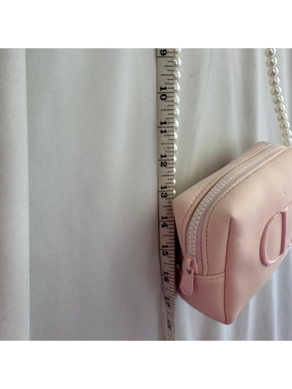 C.D Crossbody bag - Picture 6 of 9